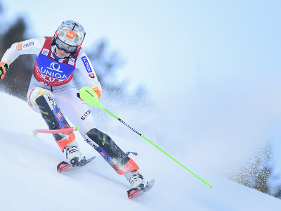 Slovenská lyžiarka Petra Vlhová v prvom kole slalomu žien Setového pohára v alpskom lyžovaní v rakúskom Lienzi