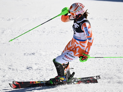 Na snímke slovenská lyžiarka Petra Vlhová v cieli počas 2. kola slalomu na MS v alpskom lyžovaní vo francúzskom stredisku Courchevel-Méribel