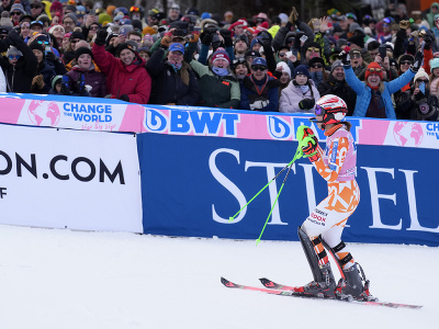 Slovenská lyžiarka Petra Vlhová reaguje v cieli 2. kola slalomu Svetového pohára v americkom Killingtone