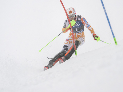 Petra Vlhová na trati v 1. kole slalomu Svetového pohára v alpskom lyžovaní