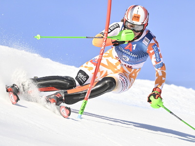 Na snímke slovenská lyžiarka Petra Vlhová v prvom kole slalomu žien Svetového pohára v alpskom lyžovaní v rakúskom Lienzi 29. decembra 2023