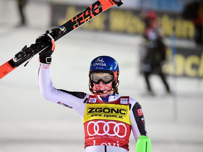 Petra Vlhová sa teší po triumfe v prvom slalome novej sezóny Svetového pohára