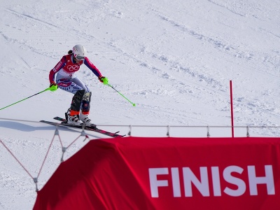 Slovenská lyžiarka Petra Vlhová tesne pred cieľom 2. kola slalomu na ZOH 2022