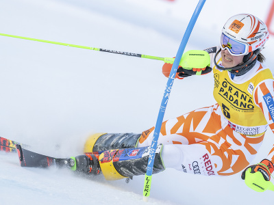 Na snímke slovenská lyžiarka Petra Vlhová v 1. kole slalomu Svetového pohára žien v alpskom lyžovaní v talianskom Sestriere 