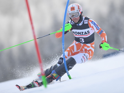 Na snímke slovenská lyžiarka Petra Vlhová na trati v 1. kole slalomu Svetového pohára žien v alpskom lyžovaní v českom Špindlerovom Mlyne