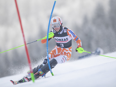 Na snímke slovenská lyžiarka Petra Vlhová na trati v 1. kole slalomu Svetového pohára žien v alpskom lyžovaní v českom Špindlerovom Mlyne
