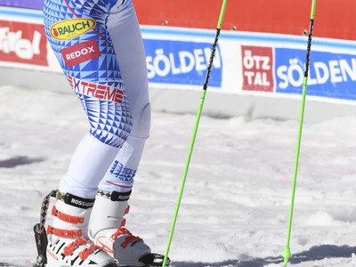 Na snímke slovenská lyžiarka Petra Vlhová po 2. kole obrovského slalomu žien Svetového pohára v alpskom lyžovaní v rakúskom Söldene