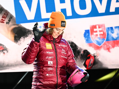 Petra Vlhová počas verejného žrebovania čísel na preteky obrovského slalomu žien v rámci Svetového pohára v alpskom lyžovaní v lyžiarskom stredisku Jasná