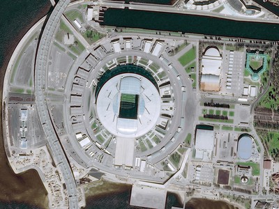 Na satelitnej snímke spoločnosti Airbus Defence & Space zverejnenej je futbalový štadión v ruskom Petrohrade