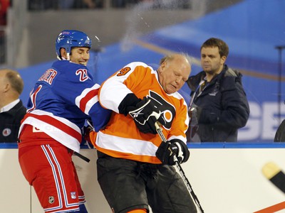 Mathieu Schnieder, a Bob Kelly