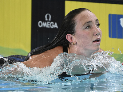 Austrálska plavkyňa Lani Pallisterová reaguje po jej víťazstve vo finále na 800 m voľným spôsobom na MS v krátkom bazéne v austrálskom Melbourne 