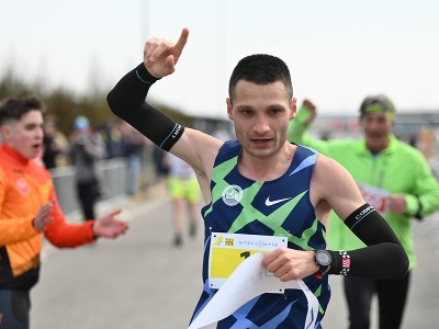 Na snímke víťaz majstrovstiev Slovenska v polmaratóne Marek Hladík (BMSC Bratislava)