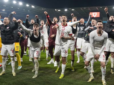 Futbalisti Poľska oslavujú postup na EURO 2024