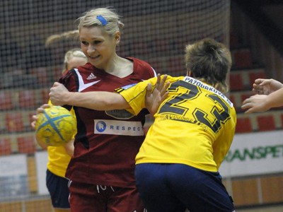 Petra Popluhárová