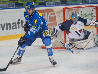 Michael Vandas pred bránkou Slovana