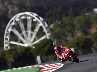 Taliansky motocyklový jazdec Francesco Bagnaia triumfoval na Veľkej cene Algarve v Portugalsku v kategórii MotoGP