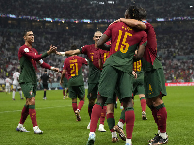 Portugalskí futbalisti sa tešia z gólu