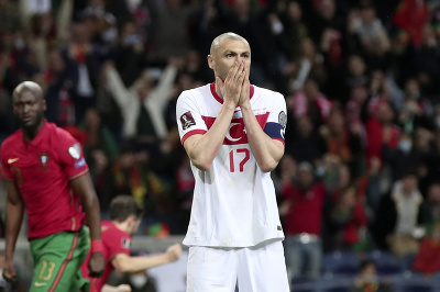 Kapitán tureckej futbalovej reprezentácie Burak Yilmaz nepremenil v Portugalsku pokutový kop