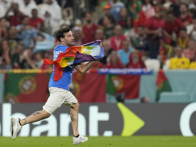 Aktivista prerušil zápas Portugalska s Uruguajom