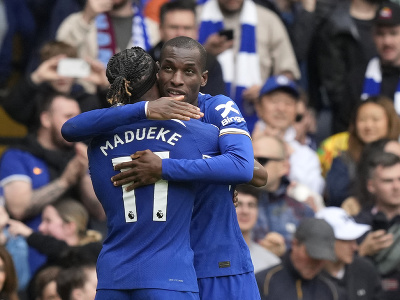  Nicolas Jackson a Noni Madueke sa radujú z gólu Chelsea