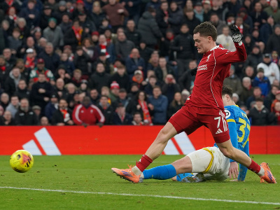 Florian Wirtz v drese Liverpoolu skóruje do siete Wolves