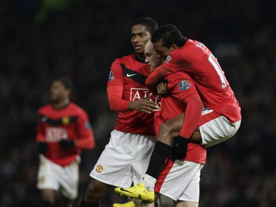 Wayne Rooney, Nani a Antonio Valencia