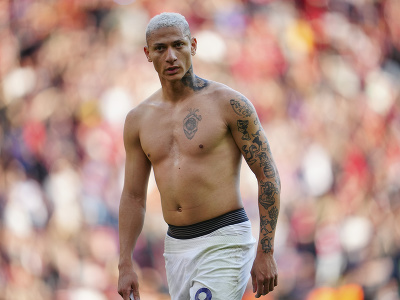 Pohľad pre ženy - Richarlison hore bez