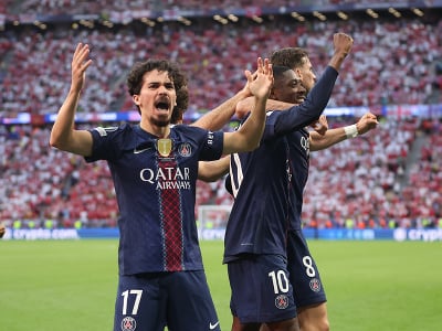 Hráči PSG oslavujú gól