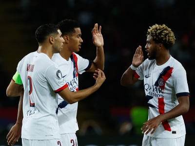 Hráč PSG Senny Mayulu