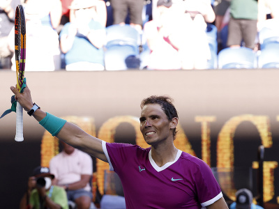 Rafael Nadal postúpil po päťsetovej dráme s Denisom Shapovalovom do semifinále Australian Open