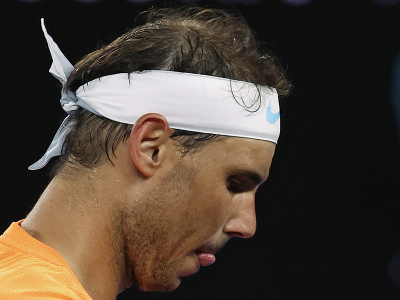 Sklamaný Rafael Nadal v 2. kole Australian Open