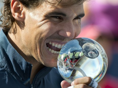 Rafael Nadal sa napokon tešil zo zisku turnajového víťazstva na Rogers Cupe v kanadskom Montreale