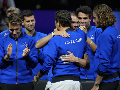 Emotívna rozlúčka Rogera Federera s tenisovou kariérou