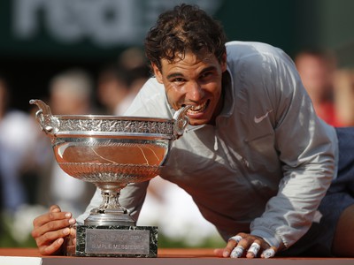 Rafael Nadal s víťaznou trofejou