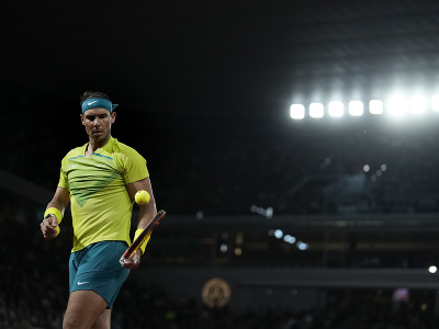 Rafael Nadal počas zápasu 2. kola grandslamového turnaja Roland Garros v Paríži