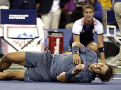 Víťazný kŕč. Rafael Nadal tesne po víťazstve vo finále US Open