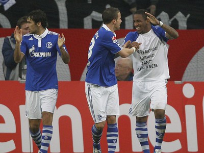 Schalke aj s Raúlom