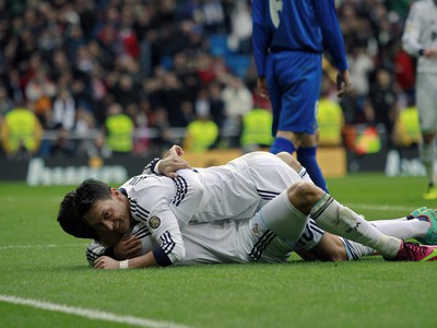 Cristiano Ronaldo a Mesut Ozil
