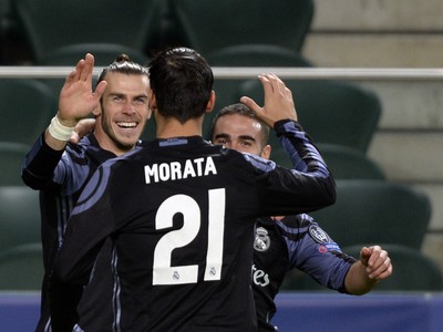 Gareth Bale sa raduje so spoluhráčmi