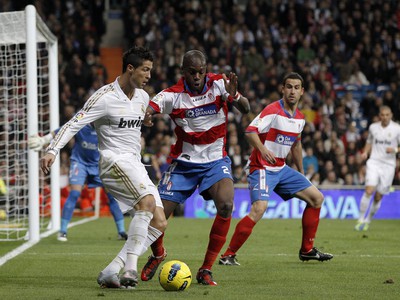 Real Madrid bez problémov zdolal Granadu