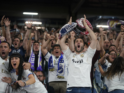 Fanúšikovia Realu Madrid oslavujú