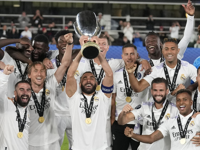 Futbalisti Realu Madrid oslavujú zisk európskeho Superpohára UEFA