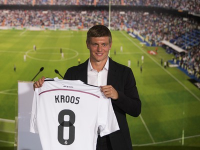 Privítanie Toniho Kroosa v Reale Madrid