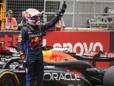 Holandský jazdec Max Verstappen vyhral šprint v rámci Veľkej ceny Číny F1