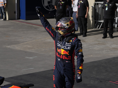 Max Verstappen a jeho víťazné oslavy po triumfe na Veľkej cene Brazílie