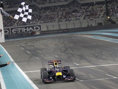 Sebastian Vettel v cieli VC Abú Zabí