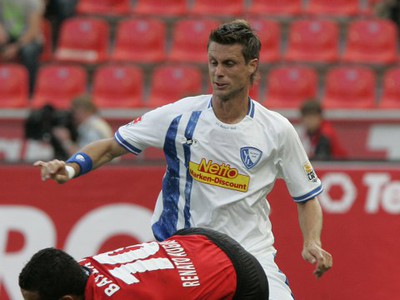 Renato Augusto v súboji s Philippom Boenigom