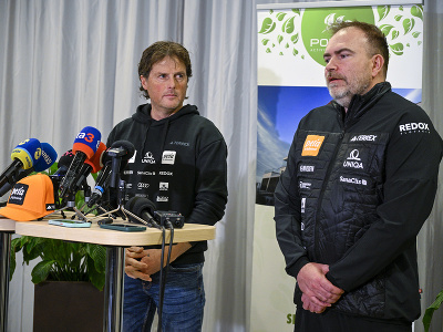 Na snímke Mauro Pini, hlavný tréner slovenskej lyžiarky Petry Vlhovej, a manažér jej tímu Richard Galovič
