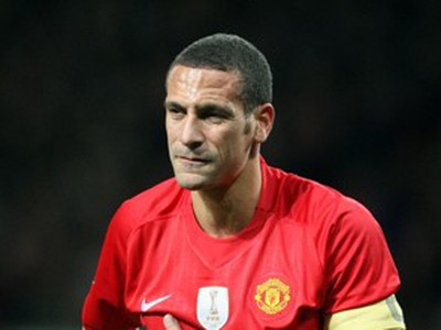 Rio Ferdinand sa drží