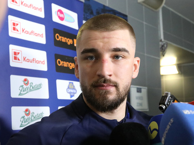 Na snímke slovenský hokejista Róbert Lantoši počas mediálneho programu slovenskej hokejovej reprezentácie v štvrtom bloku prípravy